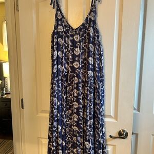 Floral Blue and White Maxi Dress